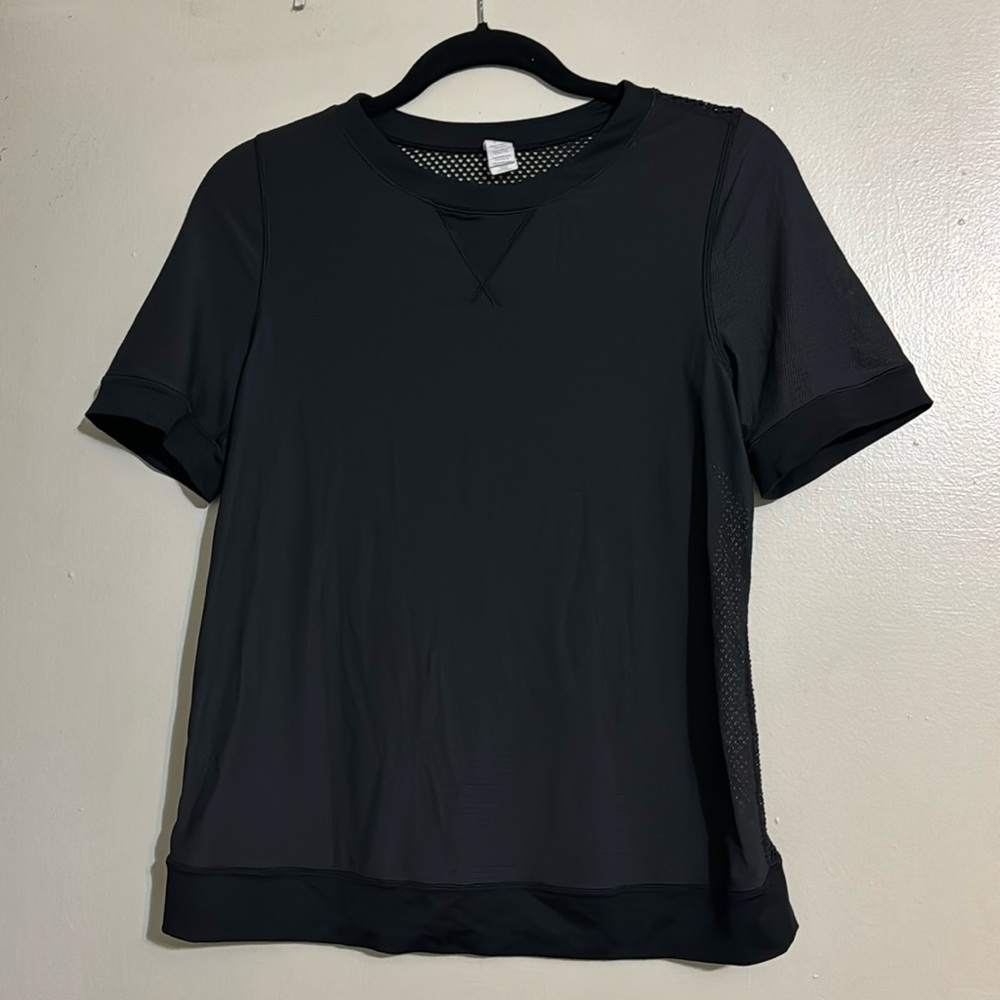 Ivivva top
